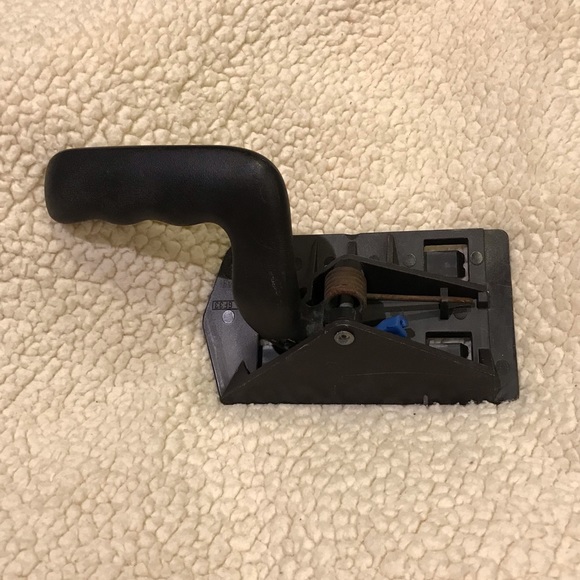 Chev Silverado Tahoe GMC Sierra Yukon Interior Door Handle 15029904  15057526 - Picture 2 of 15